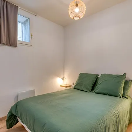 Le Voltaire Pour 4 Sète